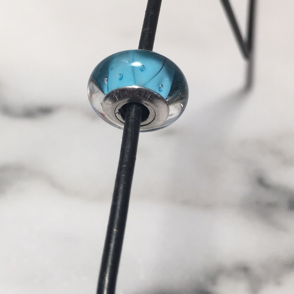 Authentic Pandora charm - Picture 3 of 4